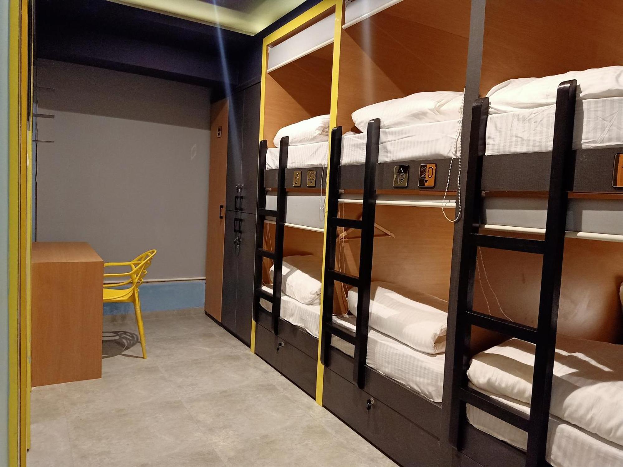 Stay Villa Hostel For Male And Female Bombay Esterno foto