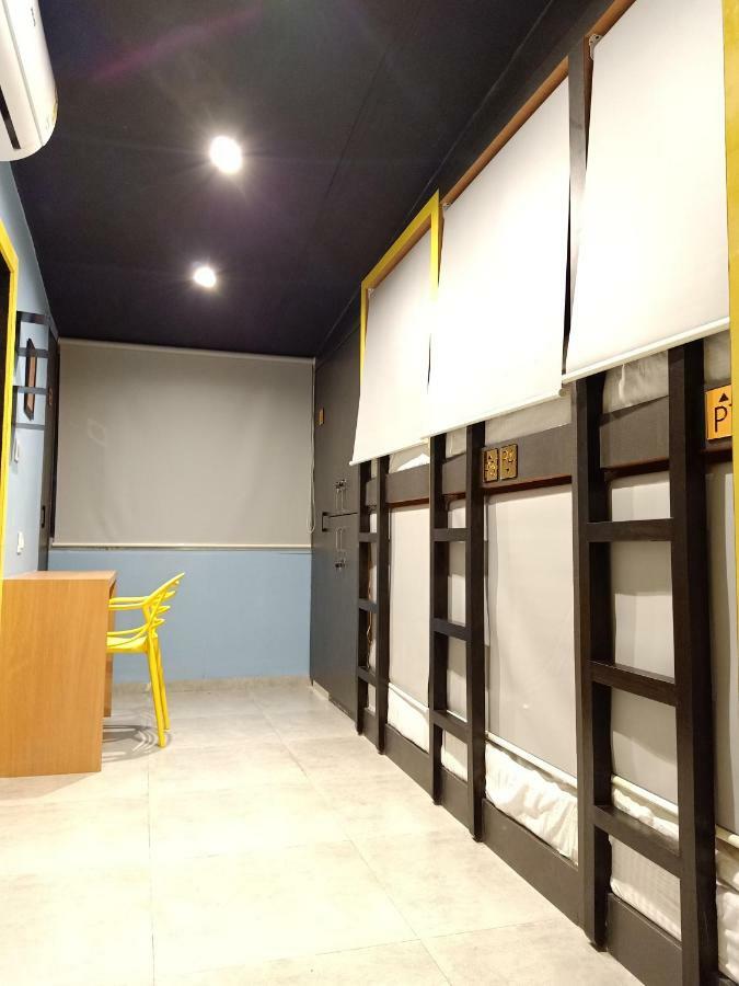 Stay Villa Hostel For Male And Female Bombay Esterno foto