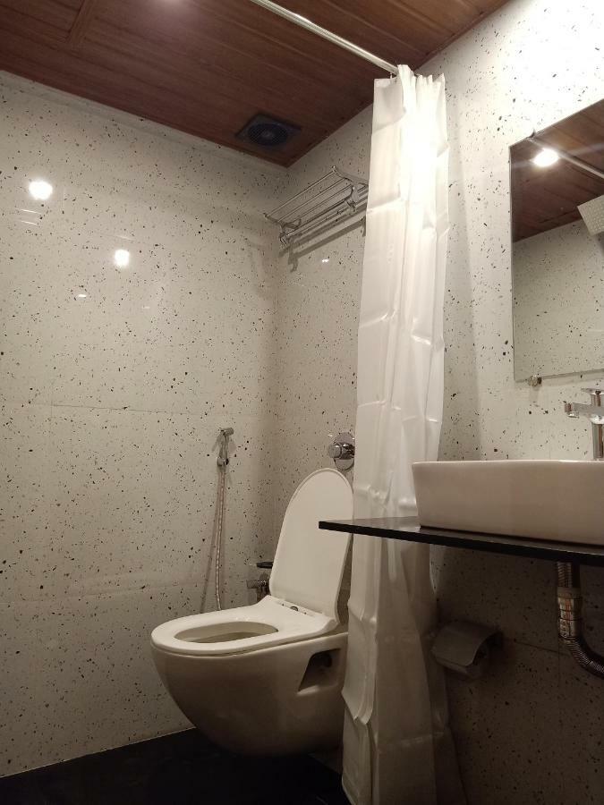 Stay Villa Hostel For Male And Female Bombay Esterno foto